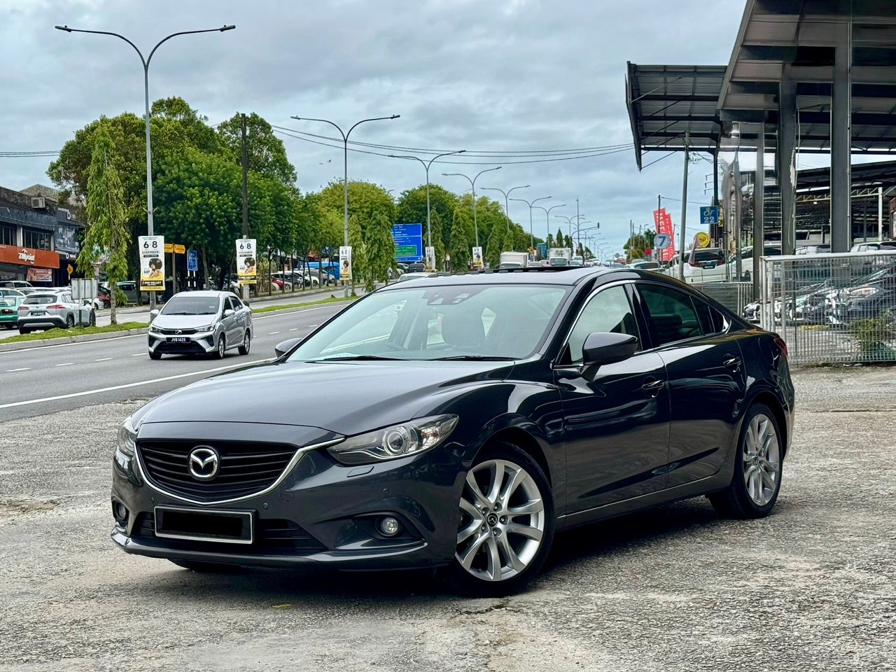 Mazda 6