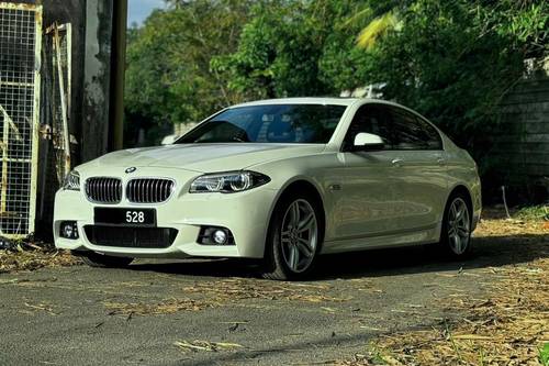 2017 BMW 5 Series Sedan 528i 2.0 M-sport Terpakai