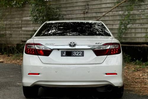 Second hand 2014 Toyota Camry 2.5 