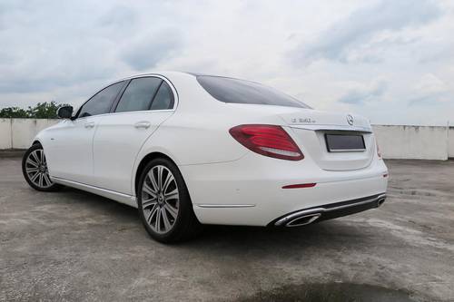 Second hand 2017 Mercedes Benz E-Class Saloon E 350 e AMG Line 