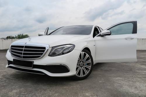 Second hand 2017 Mercedes Benz E-Class Saloon E 350 e AMG Line 