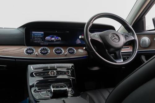 2017 Mercedes Benz E-Class Saloon E 350 e AMG Line Terpakai