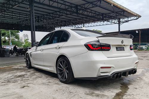 2012 BMW 3 Series Sedan 328i Terpakai