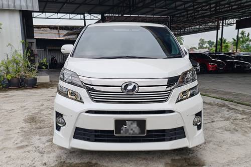 Used 2013 Toyota Alphard 2.4