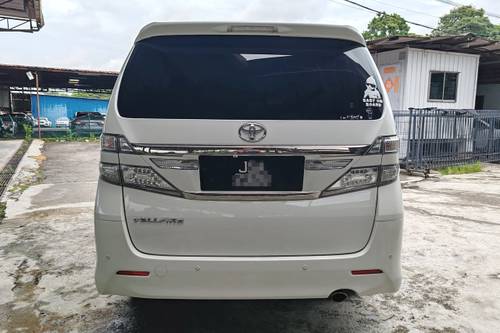 Second hand 2013 Toyota Alphard 2.4 