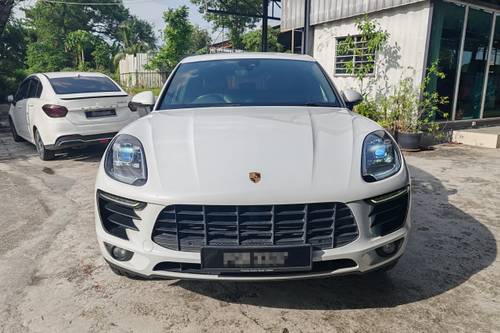 2016 Porsche Macan Standard Terpakai