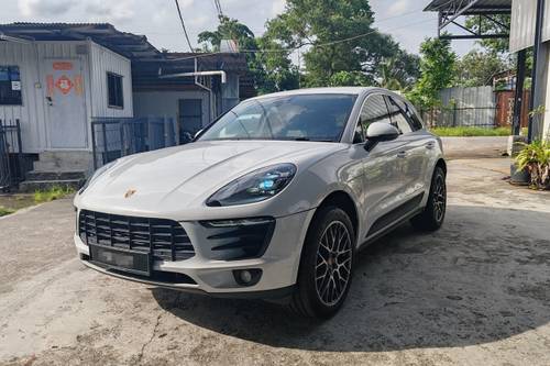 Used 2016 Porsche Macan Standard