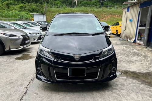 2013 Toyota Estima 2.4 Terpakai