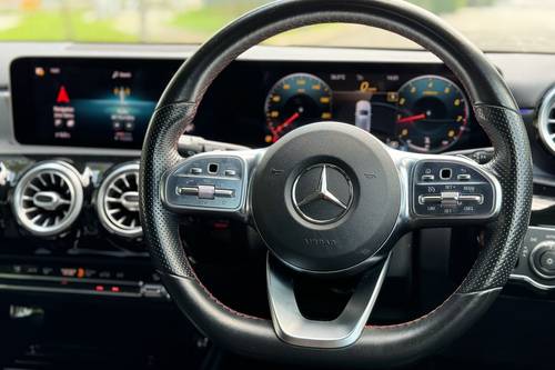 2019 Mercedes Benz A-Class A 250 AMG Line Terpakai