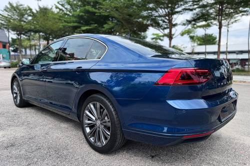 Terpakai 2020 Volkswagen Passat 2.0TSI Elegance untuk Dijual