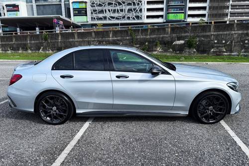 Old 2017 Mercedes Benz C-Class Saloon C 350 e AMG Line EQ Power