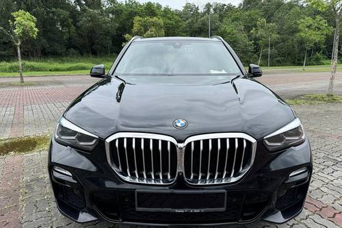 2020 BMW X5 xDrive45e M Sport Terpakai