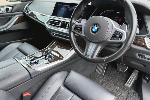 2020 BMW X5 xDrive45e M Sport Terpakai