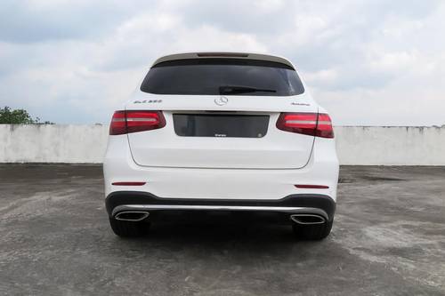 Old 2016 Mercedes Benz GLC-Class 250 4Matic AMG Line