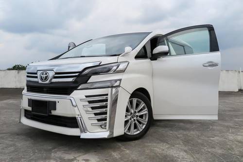 Second hand 2016 Toyota Vellfire 2.5L 