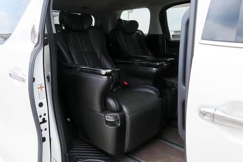 2016 Toyota Vellfire 2.5L Terpakai