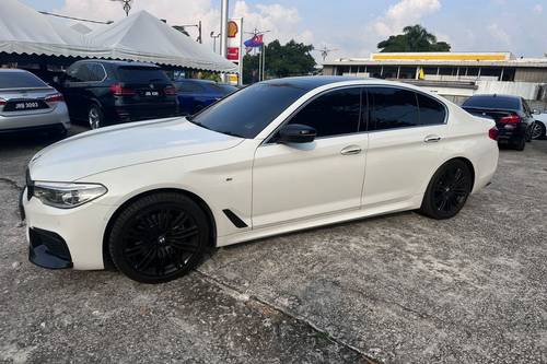 Second hand 2018 BMW 5 Series Sedan 530i M Sport 