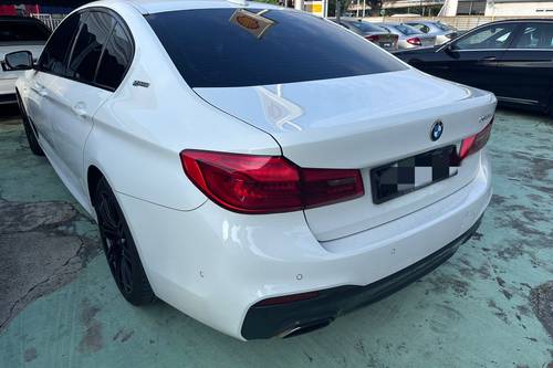 Used 2019 BMW 5 Series Sedan 530e Sport