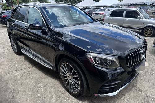 Terpakai 2017 Mercedes Benz GLC-Class 250 4Matic AMG Line untuk Dijual