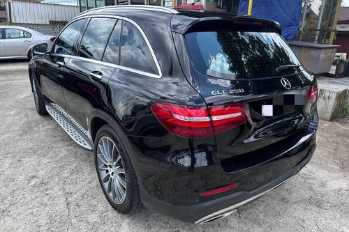 Second hand 2017 Mercedes Benz GLC-Class 250 4Matic AMG Line 