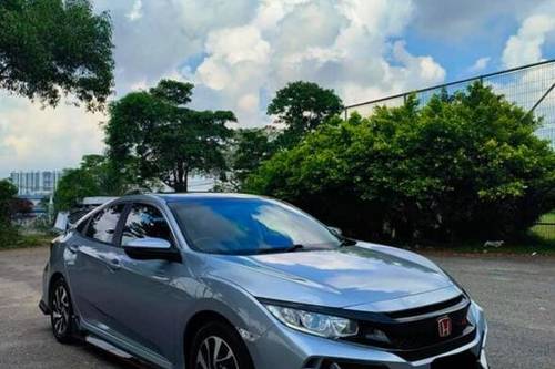 Old 2018 Honda Civic 1.8S