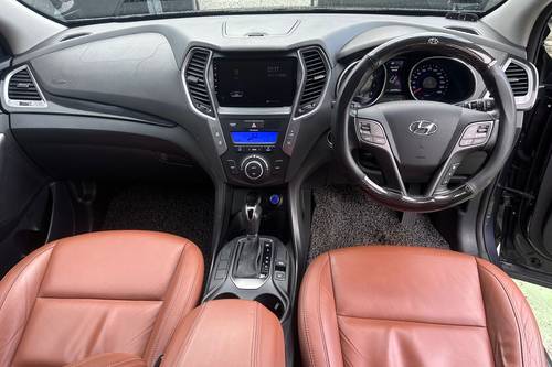 Second hand 2014 Hyundai Santa Fe 2.4 At 4WD 