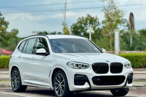 2021 BMW X3 xDrive 30i M Sport  lama