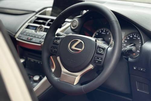 2014 Lexus NX 200t Premium Terpakai