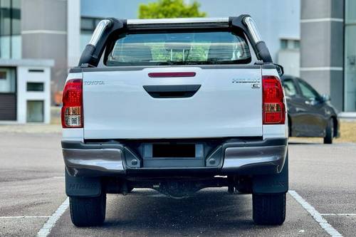 Second hand 2022 Toyota Hilux Double Cab 2.4E (AT) 4X4 