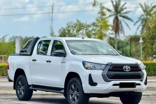 2022 Toyota Hilux Double Cab 2.4E (AT) 4X4  lama