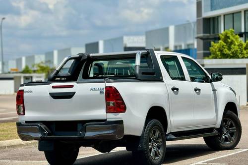 Used 2022 Toyota Hilux Double Cab 2.4E (AT) 4X4