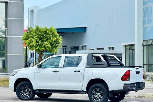 Second hand 2022 Toyota Hilux Double Cab 2.4E (AT) 4X4 