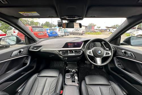 2021 BMW 2 Series Gran Coupe 218i M Sport Terpakai