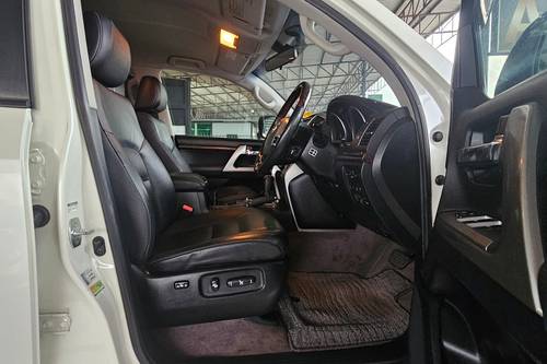 2012 Toyota Land Cruiser 4.6 V6 Terpakai