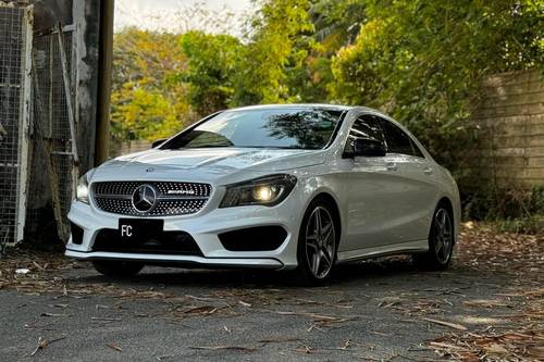 2016 Mercedes Benz CLA-Class Coupe 180 Terpakai