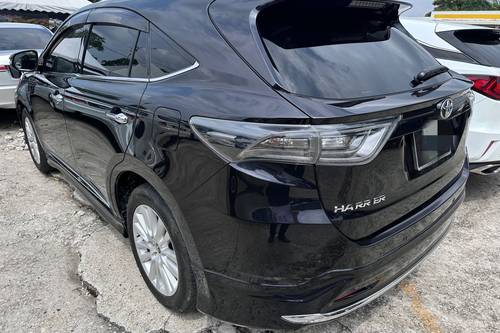 Second hand 2014 Toyota Harrier 2.0 Luxury 