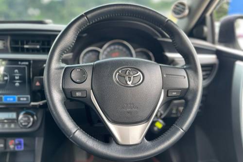 2014 Toyota Altis 1.8 E Terpakai