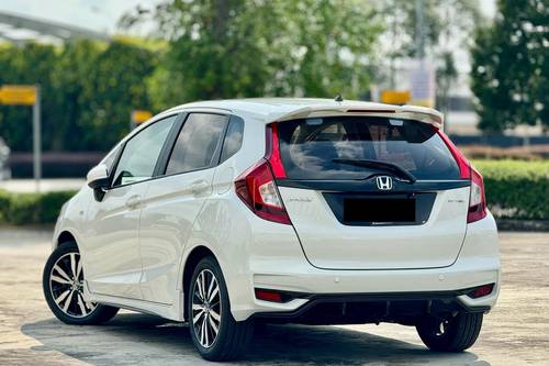 Second hand 2015 Honda Jazz 1.5L S 