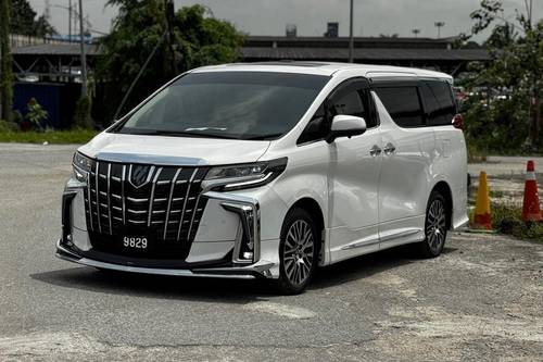 2017 Toyota Alphard 3.5L Terpakai