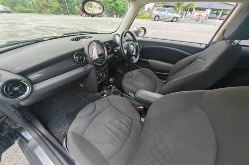 2011 MINI Cooper 1.6L Terpakai