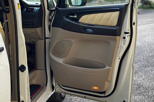 Used 2005 Toyota Alphard 3.0 V6