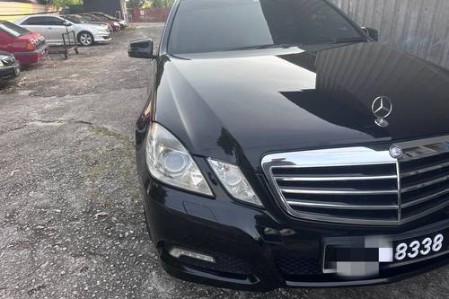 Terpakai 2010 Mercedes Benz E-Class Saloon E 300 AMG Line untuk Dijual