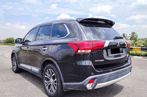 2nd Hand 2019 Mitsubishi Outlander 2.0 L