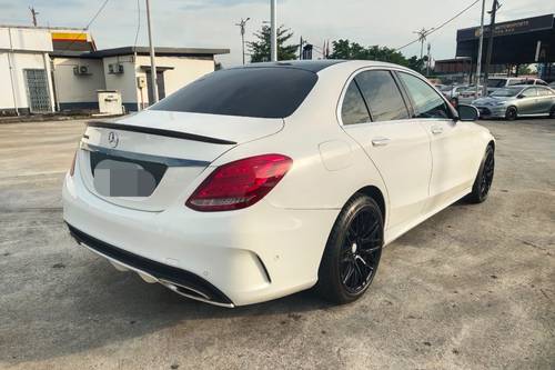 2015 Mercedes Benz C-Class Saloon C200 1.8 Terpakai