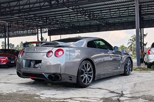 Terpakai 2013 Nissan GT-R 3.8L untuk Dijual