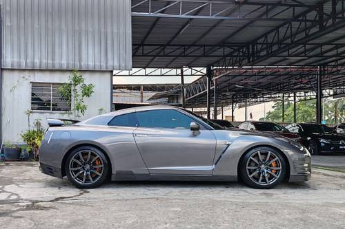 Second hand 2013 Nissan GT-R 3.8L 