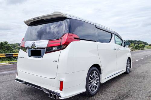 2nd Hand 2016 Toyota Alphard 2.5