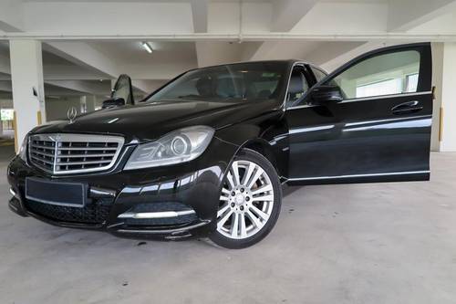 Second hand 2012 Mercedes Benz C-Class Saloon C200 Avantgarde Line 