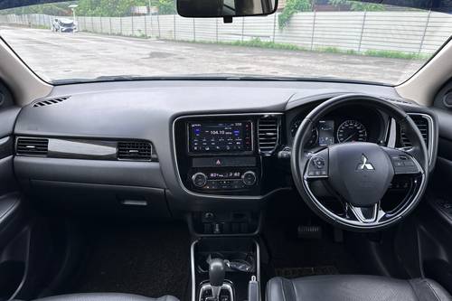 Used 2019 Mitsubishi Outlander 2.0 L