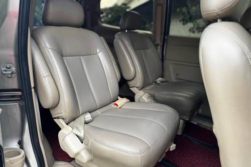 2013 Nissan Serena 2.0 Hybird Terpakai